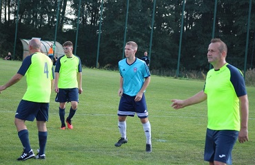 Więcej o: Piłkarze GKS Belsk Duży z pewnym zwycięstwem